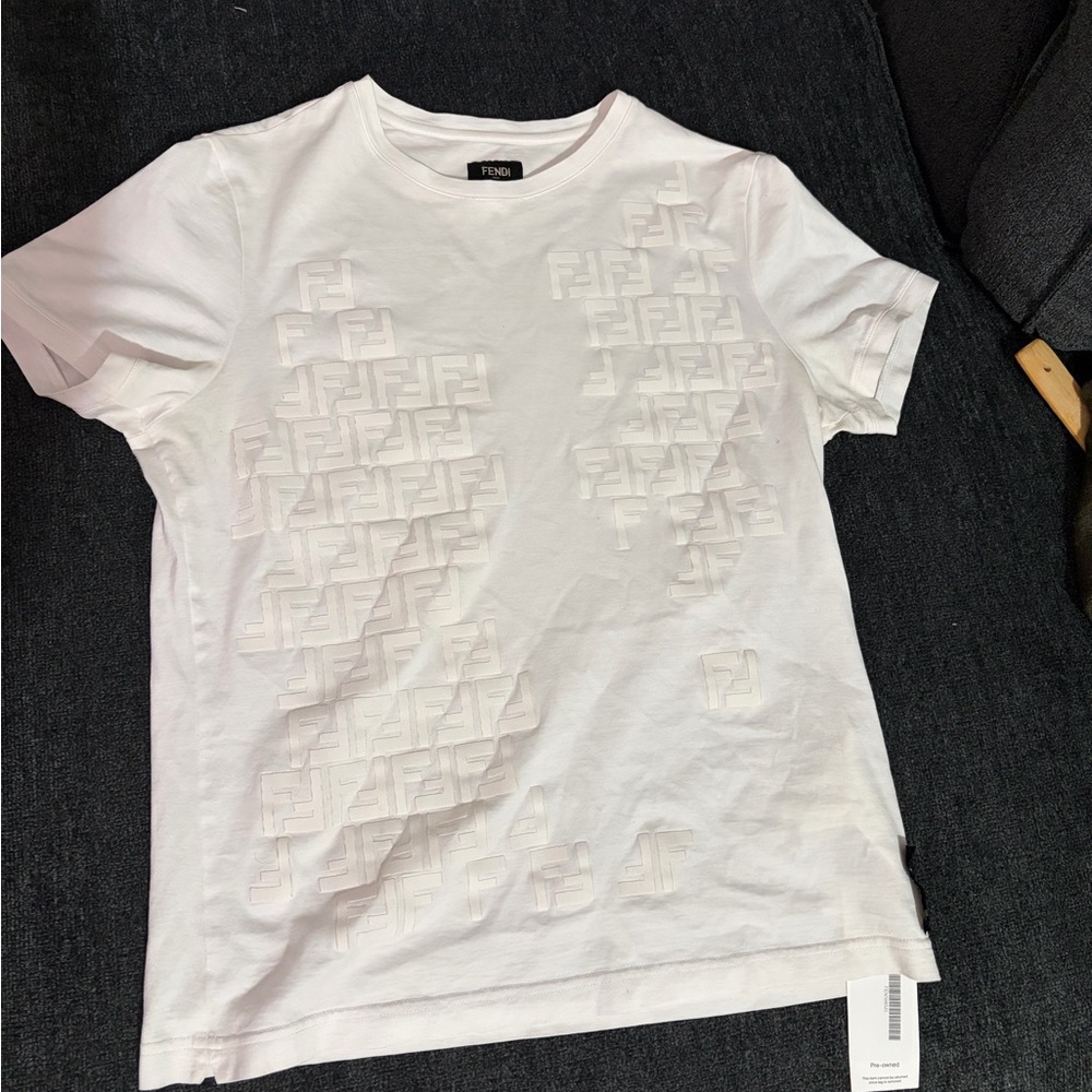 Fendi White T-Shirt with Black Tag Detail